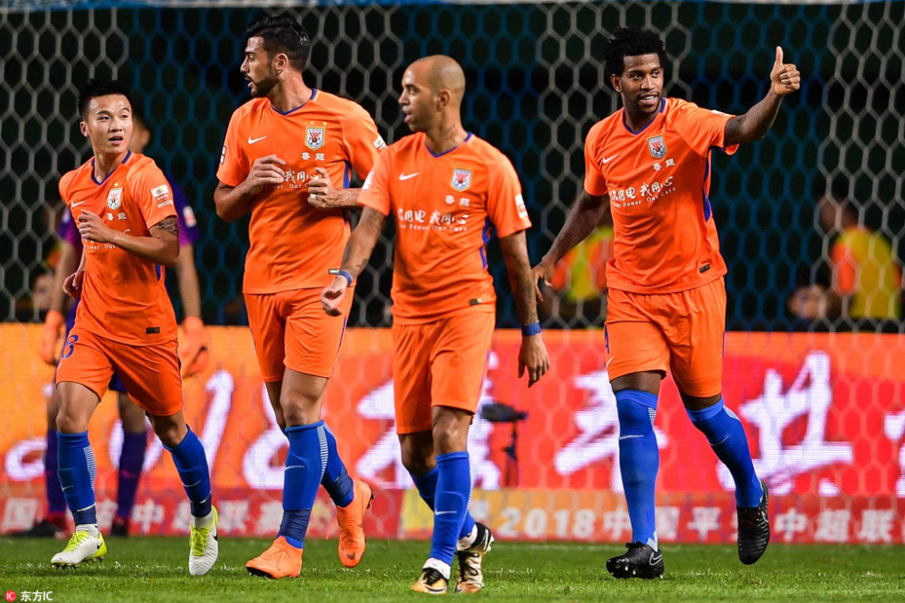 赛地聚焦——亚冠集结日热度飙升，山东泰山官宣签约，引发热议，临场指挥获称赞的简单介绍-九游娱乐